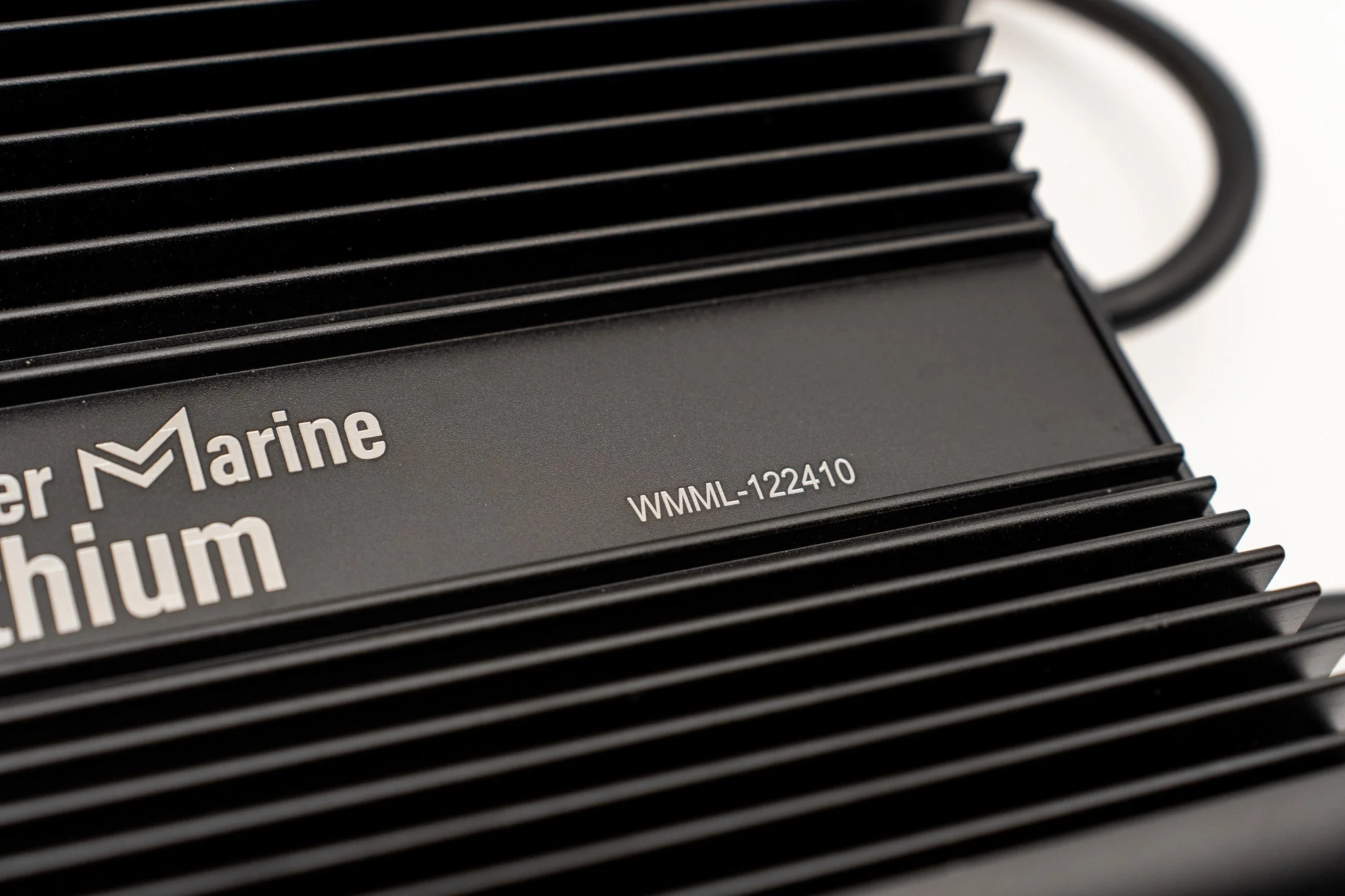 Dual 12v & 24v marine waterproof lithium charger - Image 2