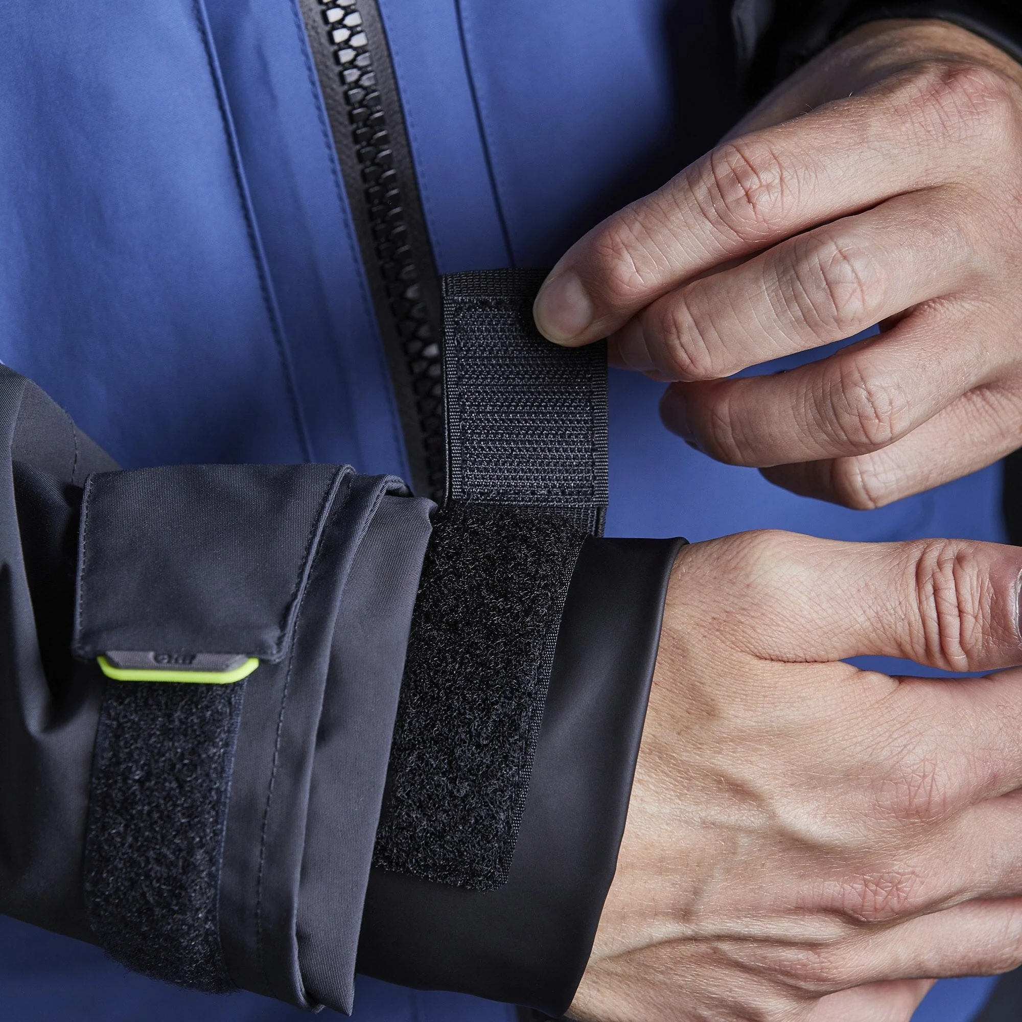 Gill Men's Coastal Jacket - Image 9