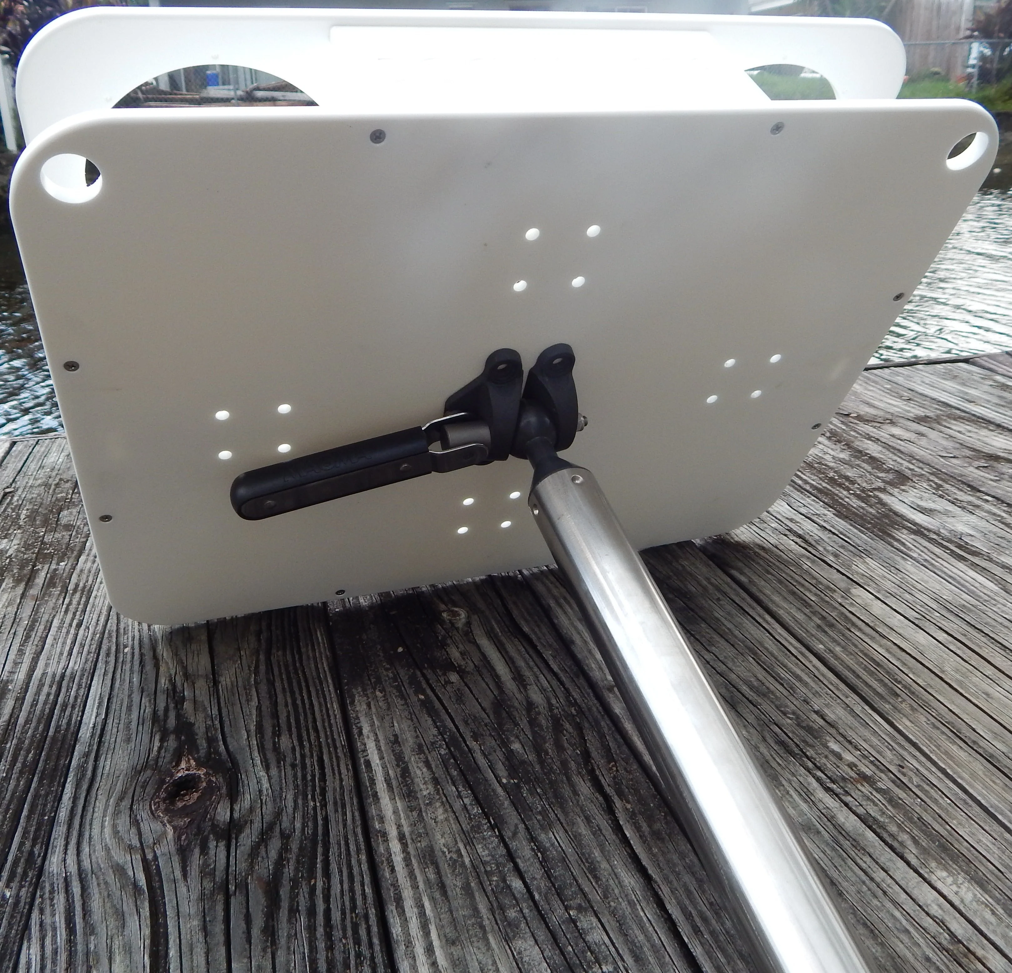 Magma LeveLock All-Angle Adjustable Fish Rod Holder Mount - Image 2