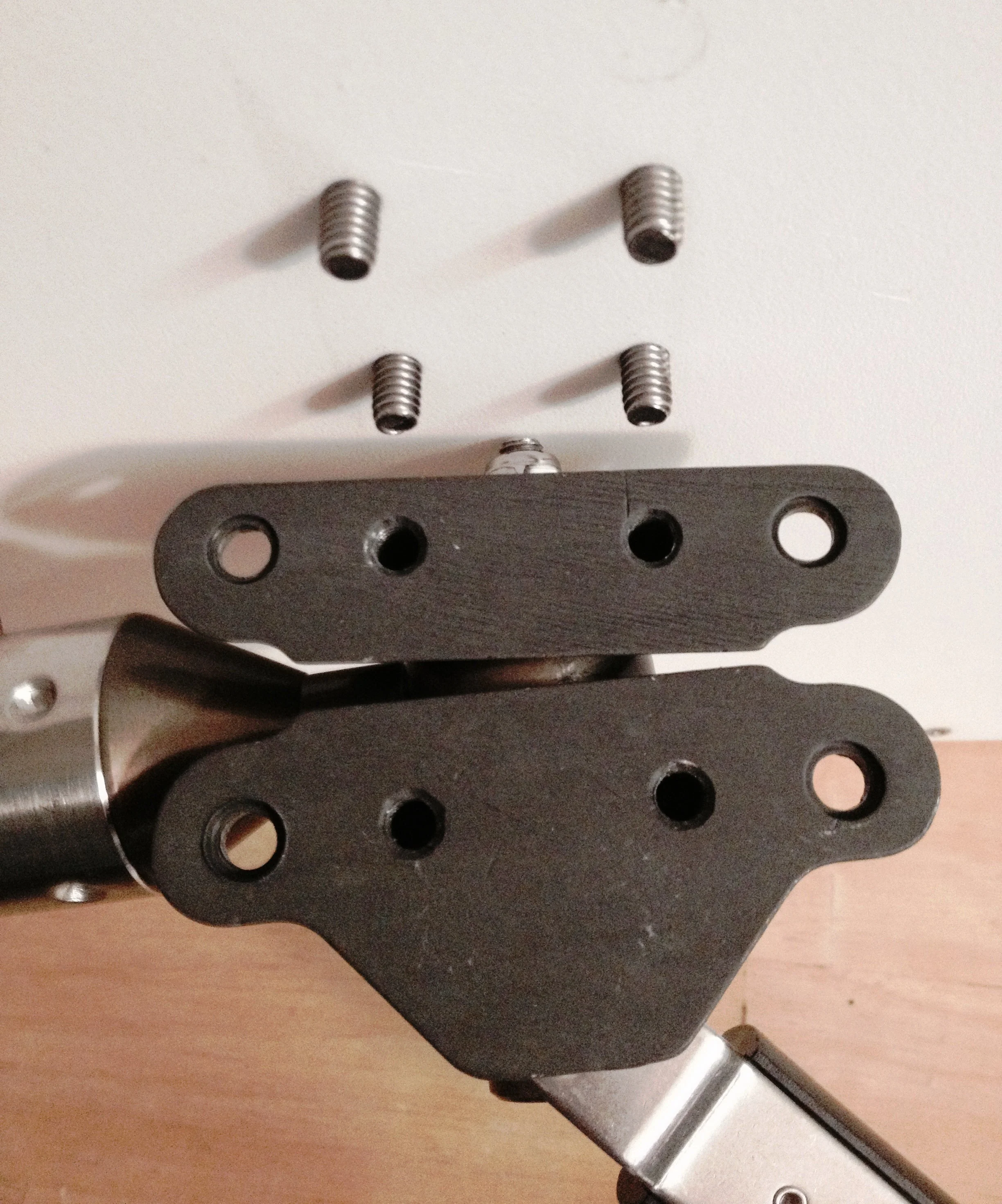 Magma LeveLock All-Angle Adjustable Fish Rod Holder Mount - Image 6