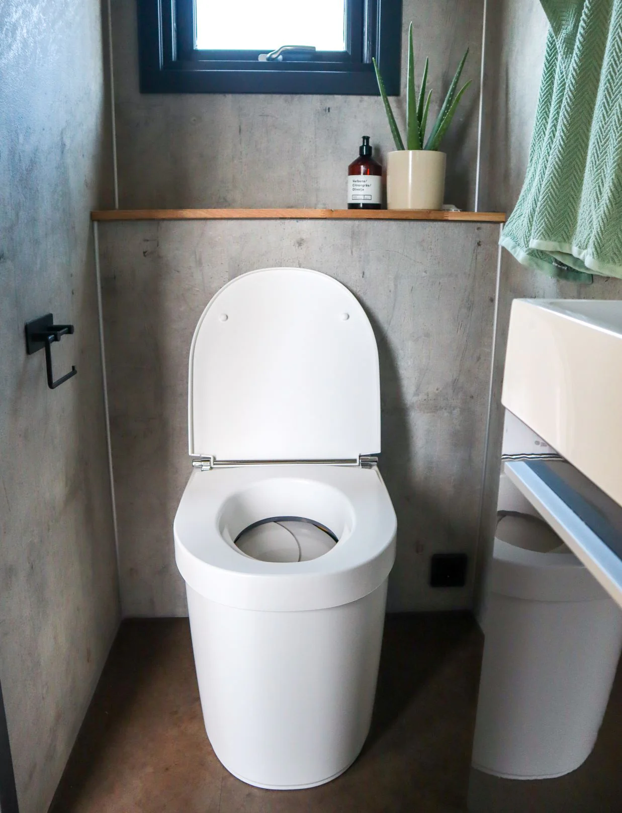 Separett Tiny with Urine Container - Image 11