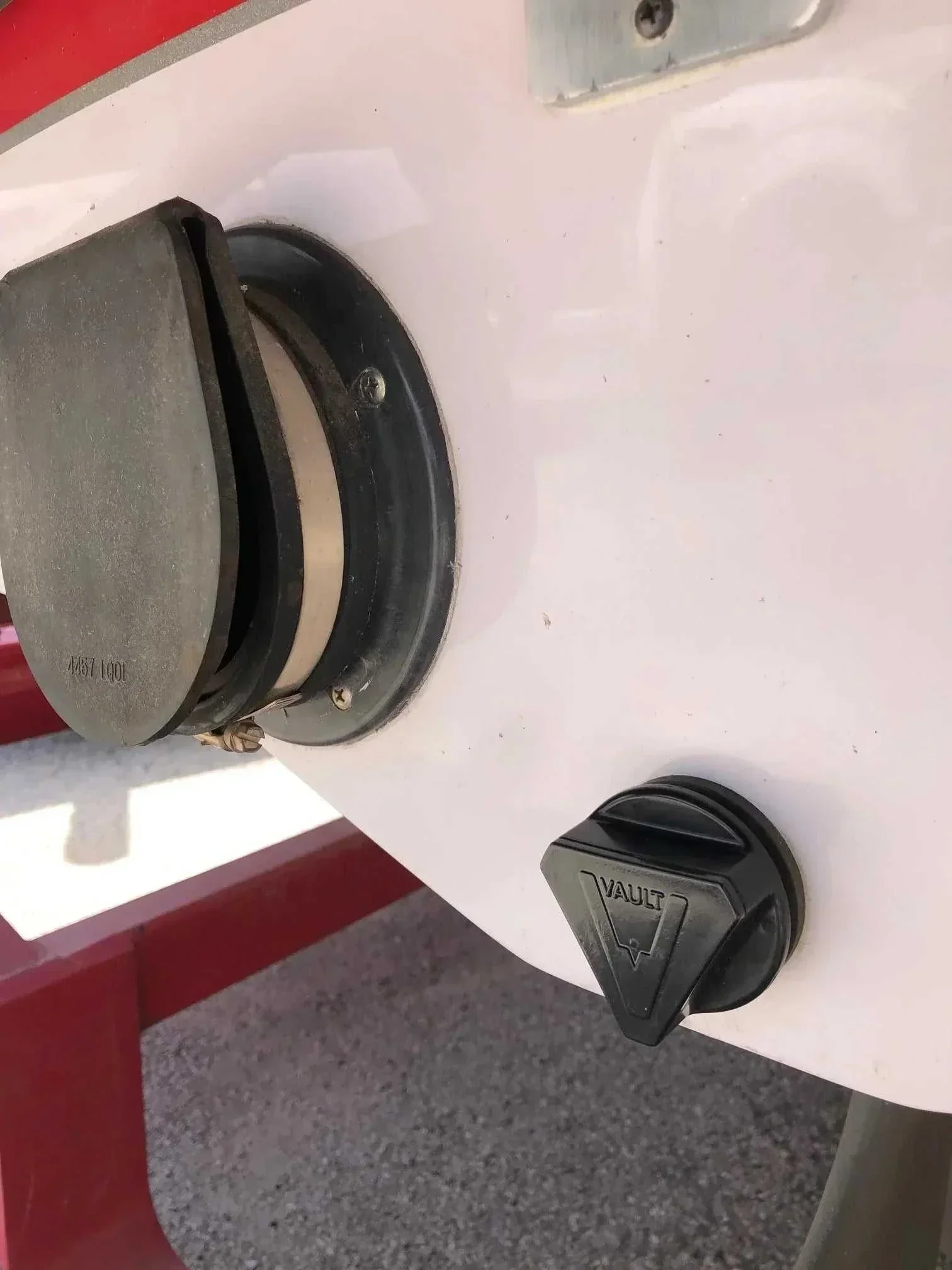 Vault Drain Plug - Image 3